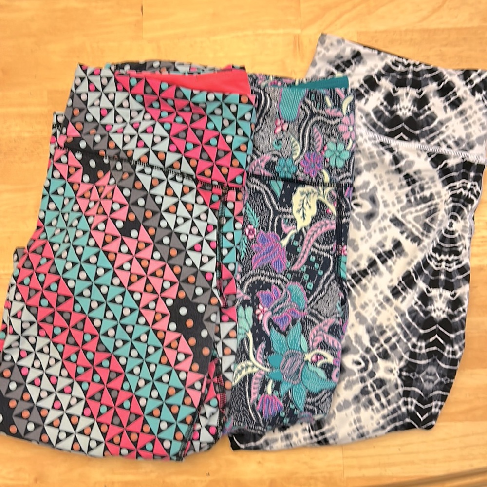 Victoria Secret sport knock out lot size L